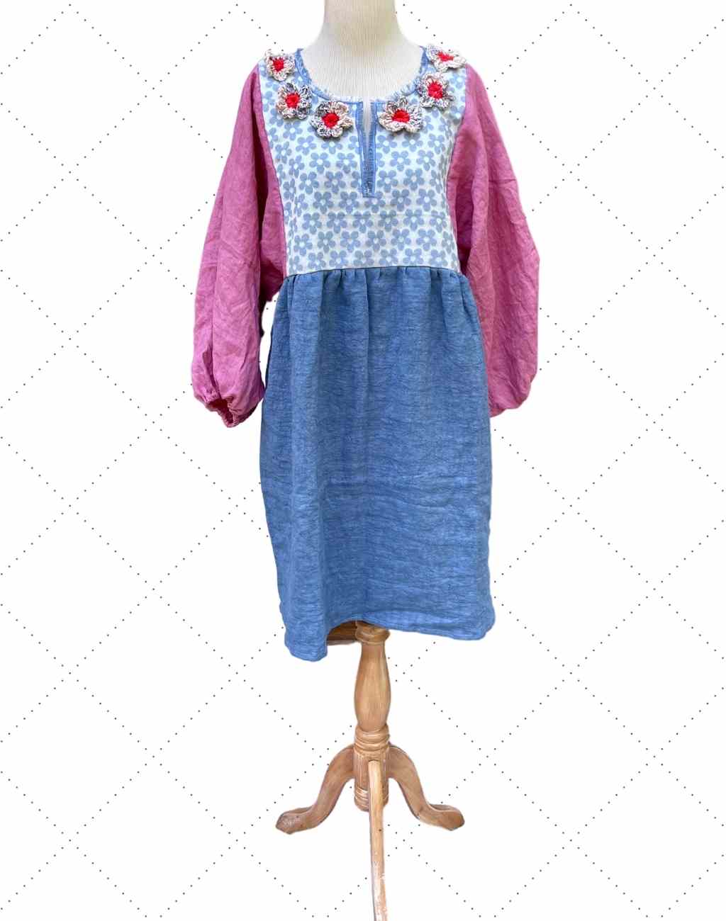 Linen Short Dress with Woven Daisy Placket and Crocheted Daisies - Visit Nifty Nina Leuca 