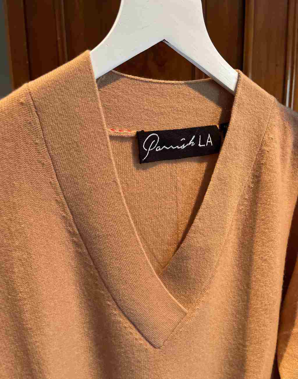 Cashmere Courtney Sweater with V-Neck in Camel