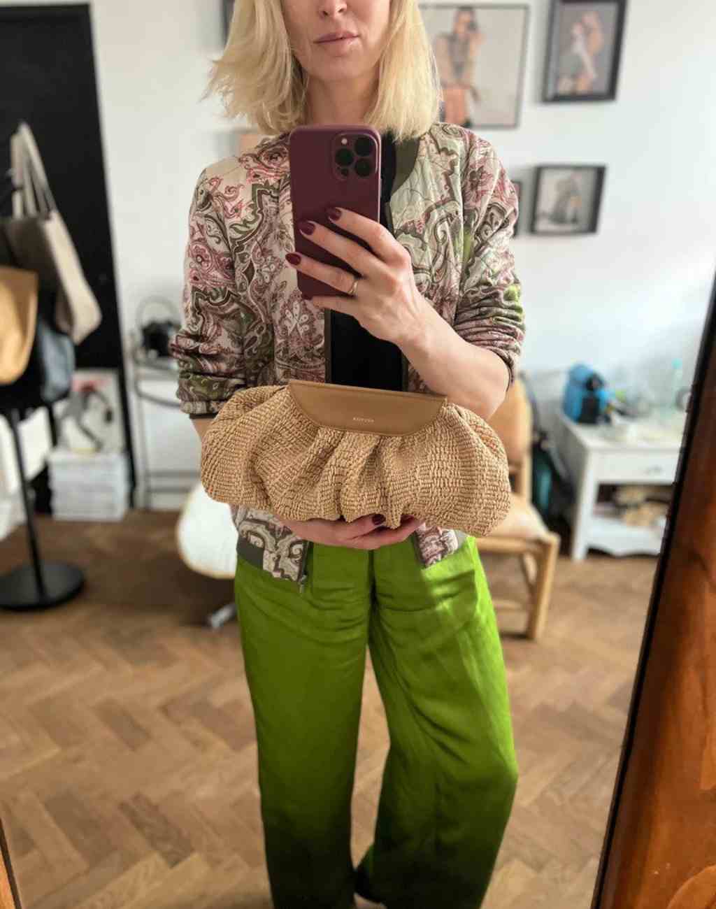 Raffia Clutch Bag in Palm Green - Visit Nifty Novinska 