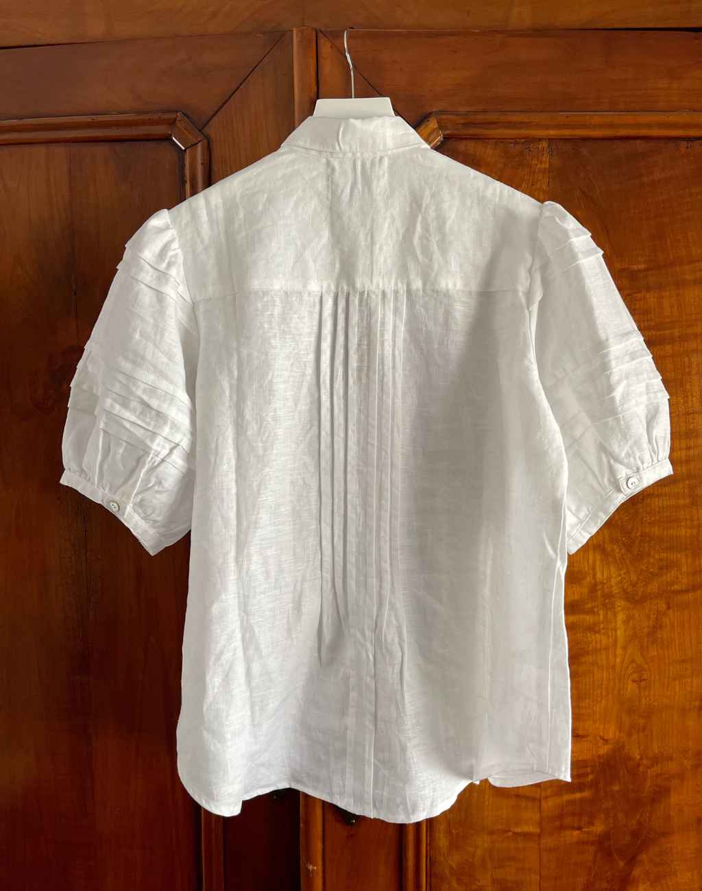 White Linen Top with Horizontal and Vertical Gathers - Visit Nifty LIDO 